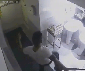 Nam thanh niên lấy trộm tiền trong hòm từ thiện: "Mình đáng bị mọi người chỉ trích và "ném đá"