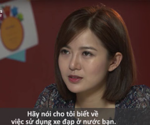 Lần đầu nói tiếng Anh trên truyền hình, Tú Linh M.U bị chê vì phát âm còn sai nhiều