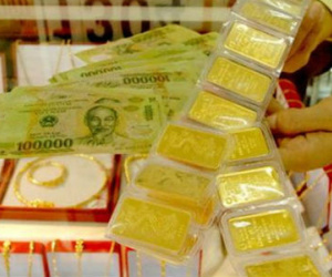 Giá vàng hôm nay 20/4: Vững trên đỉnh cao, chờ thời tăng tiếp
