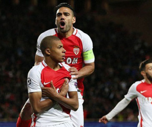 Vùi dập Dortmund, Monaco hùng dũng vào bán kết