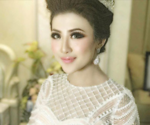 Cô dâu sở hữu bộ váy cưới nhiều like nhất Instagram