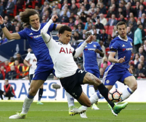 Chelsea đánh bại Tottenham, vào chung kết Cup FA