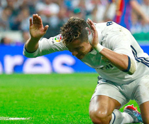Chơi tệ ở "Kinh điển" Ronaldo có xứng đáng nhận Quả bóng vàng?