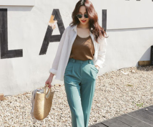 Diện đồ trơn màu đúng cách để tạo nên set đồ không nhạt nhẽo như các nàng vẫn tưởng