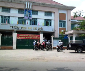 Nữ sinh lớp 6 dùng hung khí tấn công bị thương 2 bạn học