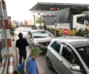 “Xả” trạm thu phí nếu ùn tắc giao thông dịp 30/4