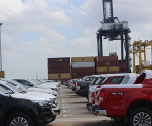 Bộ Tài chính: Không có chuyện tăng phí trước bạ ô tô lên 50%