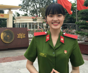 Nữ sinh 20 tuổi nổi tiếng tại Học viện Cảnh sát Nhân dân