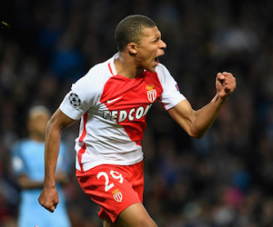 HLV Wenger thừa nhận Arsenal không mua nổi Mbappe