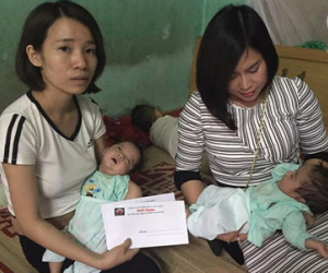 Người mẹ sinh đôi lên mạng rao cho bớt 1 đứa con: Nhiều người đến xin nuôi em bé, giúp đỡ người mẹ