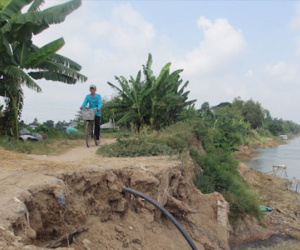 Sau An Giang, Đồng Tháp ban bố khẩn cấp sạt lở đất bờ sông Tiền
