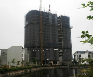 Công trình 18 tầng xây không phép ngay ​Hà Nội