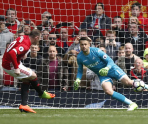 Swansea cầm chân M.U tại Old Trafford