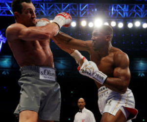 Tượng đài Wladimir Klitschko bị sức trẻ Anthony Joshua hạ knock-out