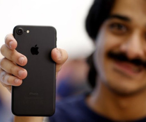 iPhone 8 ra mắt biến iPhone 7 thành smartphone đáng mua nhất