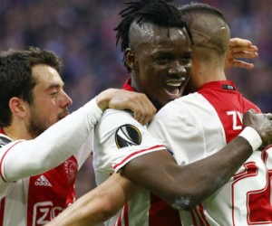 Ajax đè bẹp Lyon ở lượt đi bán kết Europa League