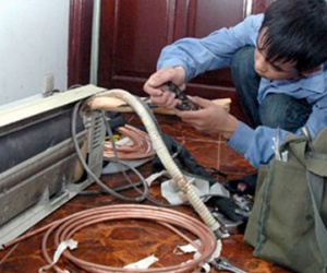 Đêm nắng oi đầu mùa: Cả nhà vật vã, bắt vạ thợ điều hoà