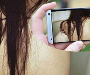 Gửi con đi nhờ xe "yêu râu xanh", nữ sinh bị cưỡng bức, quay clip tại nhà