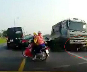 Lái xe tải lấn làn cán chết tức tưởi 2 anh em ruột ra công an trình diện