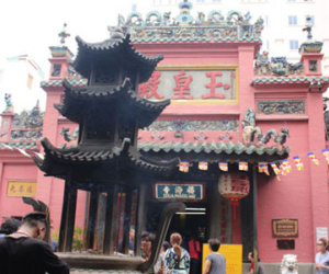 Dịch chuyển thành công ngôi chùa nặng 3.200 tấn