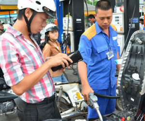 Giá xăng hôm nay điều chỉnh: Biến động đảo chiều