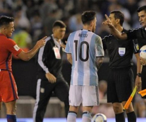 Messi được gỡ bỏ án treo giò ở vòng loại World Cup 2018
