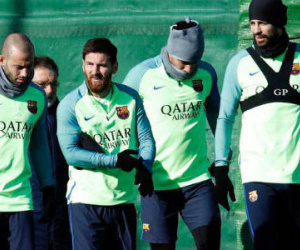 Messi lạm quyền: Rủ 4 công thần "vòi" tiền Barca