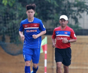 HLV Hữu Thắng “méo mặt” vì bão chấn thương càn quét U22 Việt Nam