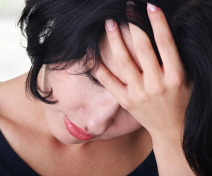 Mỗi lần tôi không cho chồng chạm vào người là đêm đó anh tự hành hạ, gây thương tích cho bản thân