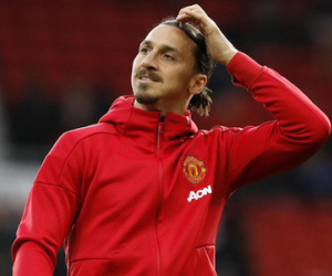 Rooney bị Ibrahimovic soán ngôi "Cầu thủ giàu nhất Anh"