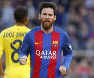 Messi có mùa giải thứ năm ghi 50 bàn, nhưng vẫn thua Ronaldo
