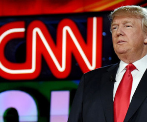 Nhân viên liên bang Mỹ bị buộc xem Fox News thay CNN