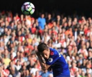 “Tội đồ” Herrera hứng gạch từ huyền thoại Man Utd