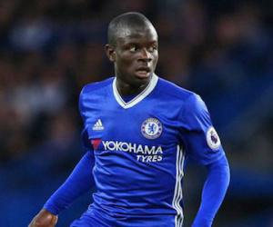 Kante hoàn tất cú đúp danh hiệu ở Premier League