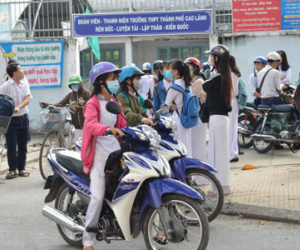 Lộ đề thi cuối kỳ khối 11, Đồng Tháp cho dừng thi