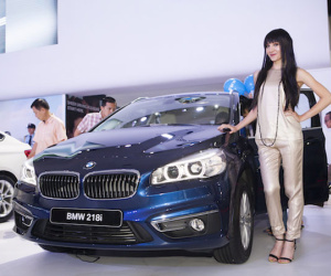 Lo hơn 600 xe tiền tỷ phơi mưa nắng, lãnh đạo cao cấp của BMW AG lại xin gặp Bộ Tài chính