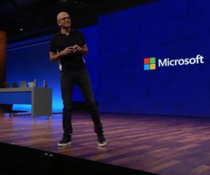 Microsoft gây bất ngờ với tính năng dịch trực tiếp khi thuyết trình