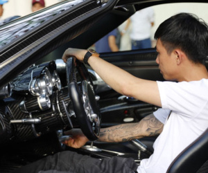 Minh "Nhựa" khoe video cầm lái Pagani Huayra 80 tỷ đồng