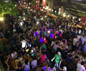 Hàng loạt beer club ở Sài Gòn có tiếp viên nhảy khiêu dâm