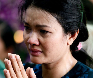Kiều Trinh: "Tôi từng nghĩ đến việc nhảy xuống huyệt đi theo mẹ"