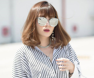 Loạt sơ mi hè được biến tấu lạ mắt của sao Việt