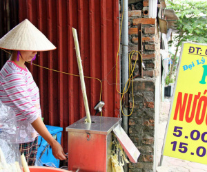 Những nghề hái ra tiền mùa nắng nóng: Bán tào phớ, nước mía kiếm tiền triệu mỗi ngày