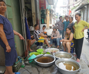 Vì sao nước sinh hoạt đóng cặn như bùn?