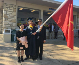 Lê Quang Liêm tốt nghiệp hạng xuất sắc ở đại học Webster