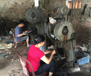 Số phận của cô gái sống sót sau vụ nổ bom ở Hà Ðông
