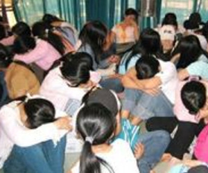 Dụ dỗ 8 phụ nữ Việt Nam bán qua Trung Quốc