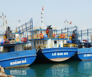 Tàu vỏ thép gần 20 tỷ rỉ sét do "nước biển quá mặn"