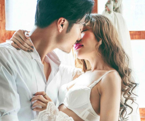 Đau đầu vì vợ phải xem phim sex mới làm “chuyện ấy”