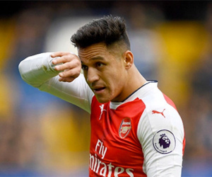 Giggs khuyên Man Utd mua Alexis Sanchez