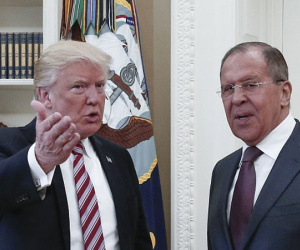Trump có bị luận tội khi tiết lộ tin tình báo với Nga?